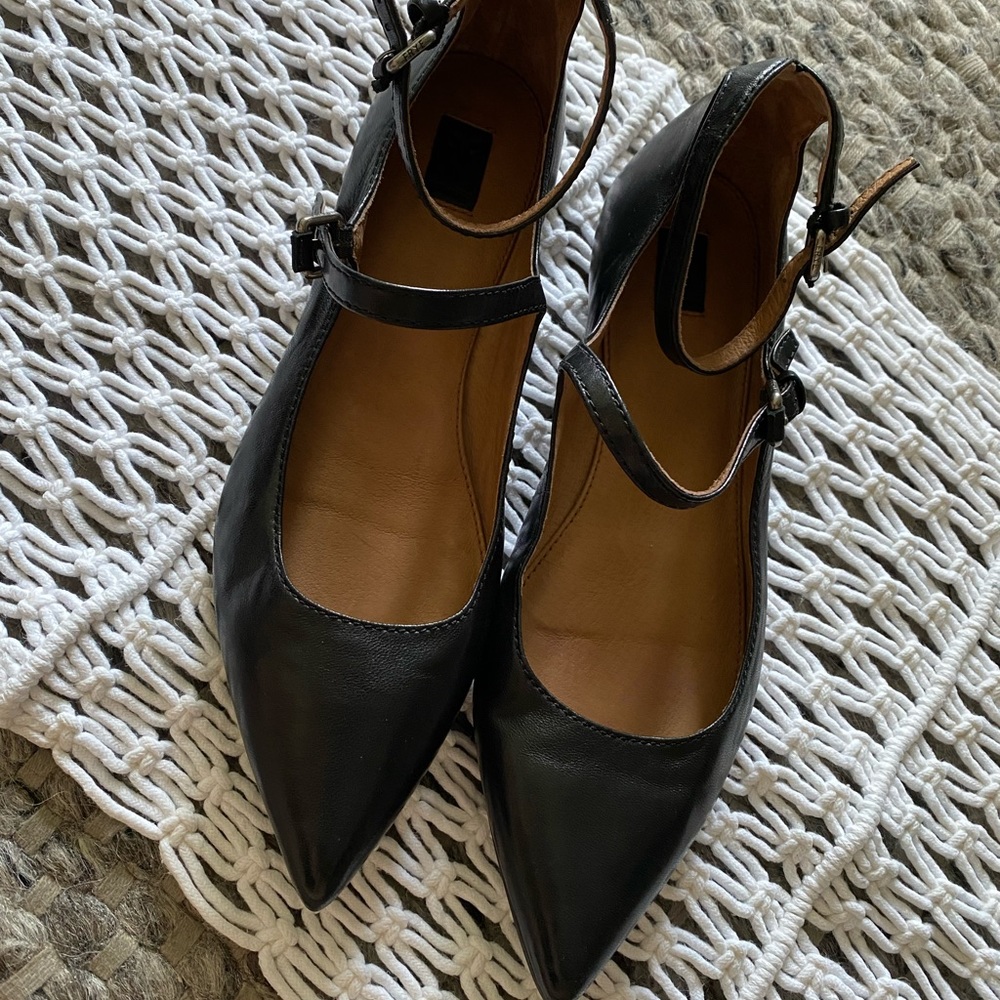 Leather flats with ankle straps